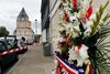Gerningsmændene blev dræbt af specialstyrkers skud, da de på et tidspunkt kom ud fra kirken i Saint-Etienne-du-Rouvray nær Rouen. Foto: Francois Mori/AP