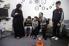 Familien Sawan fra Moadamiyeh i Syrien havde håbet på at kunne bytte livet i flygtningelejren ud med et ophold i USA. Men Donald Trumps suspendering af USA's flygtningeprogram betyder, at de planer nu må lægges bort. Foto: Sam McNeil