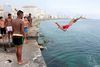 Mange unge cubanere køber deres tøj i Rusland. Foto Martin Thomas