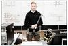Efter 10 måneder på dagpenge, fire år som 3D-modellør hos en lille tegnestue samt et år som butiksassistent hos Eventyrsport kæmpede Thomas Seemann sig vej til drømmejobbet hos en stor tegnestue. Foto: Casper Dalhoff