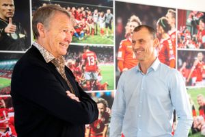 Flere landsholdsspillere blev taget med på råd, da Åge Hareide overvejede Ebbe Sand som ny assistenttræner.