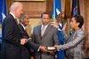 Vicepræsident Joe Biden stod for den formelle udnævnelse af Loretta Lynch, som USA's første sorte, kvindelige justitsminister.