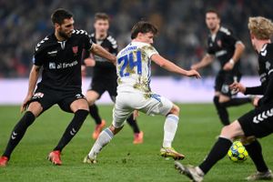 Parkens bane indbyder ikke til den fodbold, landsholdet vil spille, mener Peter Møller.