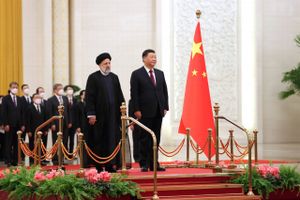 Som den første iranske præsident i 20 år er Ebrahim Raisi på et tredages besøg i Kina.