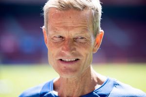 Lars Søndergaard stopper som landstræner for fodboldkvinderne efter sommerens VM, oplyser DBU i en meddelelse.