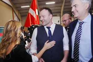 Lars Boje Mathiesen tager over som formand for Nye Borgerlige efter Pernille Vermund. Det har partiet nu meldt ud på et ekstraordinært årsmøde. 