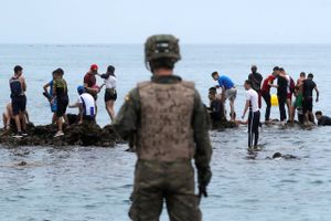 Marokko har sendt sikkerhedsstyrker til grænsen for at hjælpe med at stoppe ulovlig migration til Spanien.