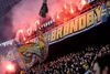 "Vi har Danmarks mest atmosfærefyldte fodboldstadion og hjemmebanen for Danmarks suverænt bedste fans. Og et enkelt individ skal ikke ødelægge det for det store fællesskab," siger Troels Bech til klubbens hjemmeside. Foto: Jens Dresling/Polfoto