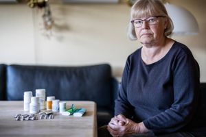 Forbruget af receptpligtig medicin, som udskrives af den praktiserende læger, stiger voldsomt, fordi mange patienter typisk lider af flere alvorlige sygdomme på en gang. Samtidig er der kommet nye og dyrere produkter på markedet, lyder forklaringen. Patientforeninger glæder sig over udviklingen.
