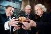 Fra venstre Trevor Robbins, Stanislas Dehaene og Giacomo Rizzolatti skal nu foruden at dele interessen for hjernens forviklinger også dele æren og 1 mio. euro, som følger med The Brain Prize. Fotos: Lars Krabbe