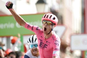 Den danske cykelprofil har siddet ude med en skade siden marts. Nu er Magnus Cort klar til sin debut i Giro d’Italia, hvor han kan opnå en bedrift, der er forbeholdt nogle af sportens største stjerner gennem tiden.