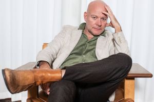 Thomas Blachman ønsker et opgør med  fedterøvskulturen, og vil ikke skrue ned for sig selv af frygt for at krænke eller såre. 