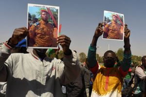 ​Et militærkup i Burkina Faso og et utilregneligt styre i Mali. Den foruroligende udvikling i to af Danmarks nøglelande, når det kommer til bistandshjælp, får udviklingsministeren til at varsle ændringer.