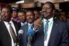 Raila Odinga (th.) hævder, at tirsdagens afstemning, hvor også landets nationalforsamling var på valg, blev udsat for "svindel". Foto: Sattid Abdul Azim/AP