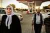 Zeynab og Osman Demir er tilbage i Tyrkiet, men kommer sjældent til den landsby, Kutaga, som de oprindeligt kom fra. Ingen af dem har kørekort, så de er afhængige af at få et lift af landsbyens købmand, når han er inde og proviantere i storbyen. Zeynab ville gerne bo i Kutuga, men Osmans dårlige helbred forhindrer dem i at bo der permanent. Foto: Cecilie Sønderstrup