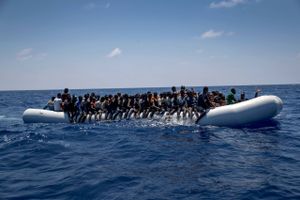 Siden årsskiftet er omkring 8.200 migranter kommet til Spanien ved at rejse over havet, viser FN-tal.