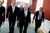 Da Socialdemokraterne efter Løkkes nulvækst-erklæring i 2012 indledte de første af en meget lang række angreb på Venstre med budskabet om, at det vil koste nedskæringer, fik Venstre travlt med at understrege, at den offentlige sektor med nulvækst vil bevare sin nuværende størrelse, suppleret med midler til pris- og lønudviklingen.