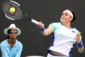 Tuneisiens Ons Jabeur i aktion under Australian Open. Foto: David Gray/AFP 