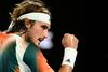 Stefanos Tsitsipas skal for tredje gang på fire år spille semifinale ved Australian Open. Foto: Morgan Sette/Reuters