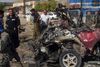 I Irak tog det flere år at indse, at de sunnimuslimske oprørere i det mindste kunne bringes væk fra slagmarken, men det kostede blod, sved og tårer og som her et bombeangreb i Kirkuk, som kostede flere mennesker livet.