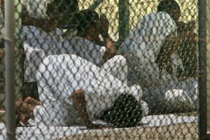 Et dansk initiativ til et retsopgør om ansvaret for torturen, der fandt sted i den amerikanske Guantánamo-lejr, ville være en kvalificeret måde for Danmark at indlede sit kandidatur til en plads i FN's Sikkerhedsråd, mener Tue Magnussen. Arkivfoto: Brennan Linsley