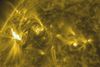 NASa har frigivet denne teleskopoptagelse af et af soludbruddene på solens overflade. Foto: NASA