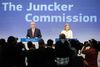 Jean-Claude Juncker får sin kommission med parlamentets socialdemokrater og borgerlige i ryggen, men der skal lidt magtspil til først. Foto: Geert Vanden Wijngaert/AP