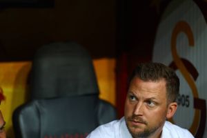 FCK-træneren skældte ud på tyrkiske medier for at lykønske med et point. Han savner respekt for dansk fodbold.