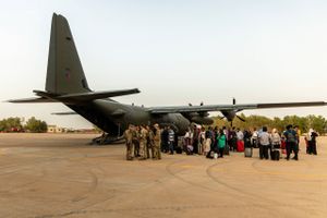 Storbritannien kan ikke garantere, at evakuering af britiske statsborgere i Sudan kan fortsætte efter torsdag.