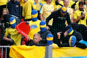 Det dårlige forhold imellem fans fra FCK og Brøndby er allerede med i overvejelserne, når de to klubber sendes til Jylland. 