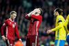 Nicklas Bendtner ærgrede sig også under seneste EM playoff-kamp i Parken i København. Foto: Gregers Tycho/POLFOTO.