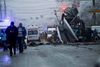Vraget af bussen, som i går morges blev sprængt af en bombe. 15 mennesker mistede livet. Dagen før døde 17 personer under et selvmordsbombeangreb på banegården. Foto: Denis Tyrin/AP