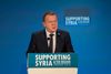 - En politisk løsning er den eneste måde at ende de frygtelige menneskelige lidelser og imødegå Daesh (et andet navn for Islamisk Stat, red.), siger statsminister Lars Løkke Rasmussen.