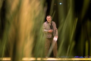 Ulver Skuli Abildgaards som Jeppe på Vendsyssel Teater. Foto: Jacob Stage/Vendsyssel Teater