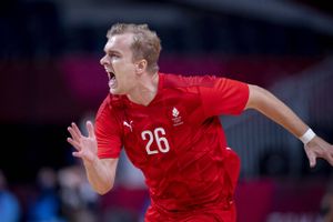 Færøerne skal dyste med Tyskland om en VM-billet, og Johan Hansen holder godt øje med sine landsmænd.