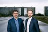 Bünyamin Simsek (V) og Jacob Bundsgaard (S) står sammen om planerne for at omdanne Gellerup og Bispehaven. Foto: Benjamin Nørskov