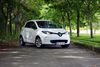 Den nye Renault Zoe er markedets mest gennemførte elbil. Men det volder problemer at få den ladet op i det offentlige rum, da der mangler ladestandere. Fotos: Christian Schacht