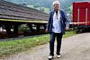 "Jeg har dækket Tour de France 34 gange, så det er 34 gange 4 uger. Så har jeg rejst på tommelfingeren i Frankrig som ung to-tre gange i omkring fem uger hver gang."
