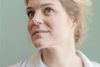 Som ung aktivist var Johanne Schmidt-Nielsen med til at kaste 200 kilo pasta ud på Finansministeriets trappe i protest mod forringelser af SU'en. I 2011 var hun avanceret så meget, at det var hende, som sad inde på daværende finansminister Bjarne Corydons (S) kontor for at forhandle finanslov. Arkivfoto: Olivia Loftlund