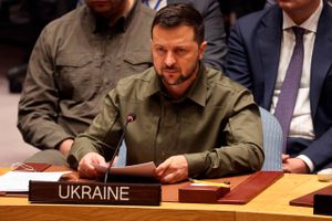 Ukraines præsident fortæller FN's Sikkerhedsråd, at Rusland indledte krig for at vinde land og ressourcer.