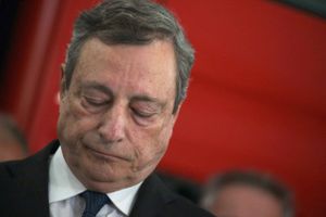 Analyse: Femstjernebevægelsen blev født som en protestbevægelse og står stadig i lære som parlamentarisk parti. Det kan koste Mario Draghi premierministerposten og sende Europa ud i en krise.