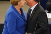 Mere sammenhold og mere Europa. Det var kort fortalt budskabet, da den tyske kansler Angela Merkel og den franske præsident François Hollande onsdag indtog talerstolen i Europa-Parlamentet i Strasbourg.