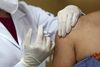 Tidl. direktør for Statens Serum Institut Nils Strandberg Pedersen vurderer, at Ruslands vaccine næppe kommer til Danmark pga. de skrappe godkendelseskrav, der stilles til nye lægemidler og vacciner i EU. Foto: Diego Vara/Reuters