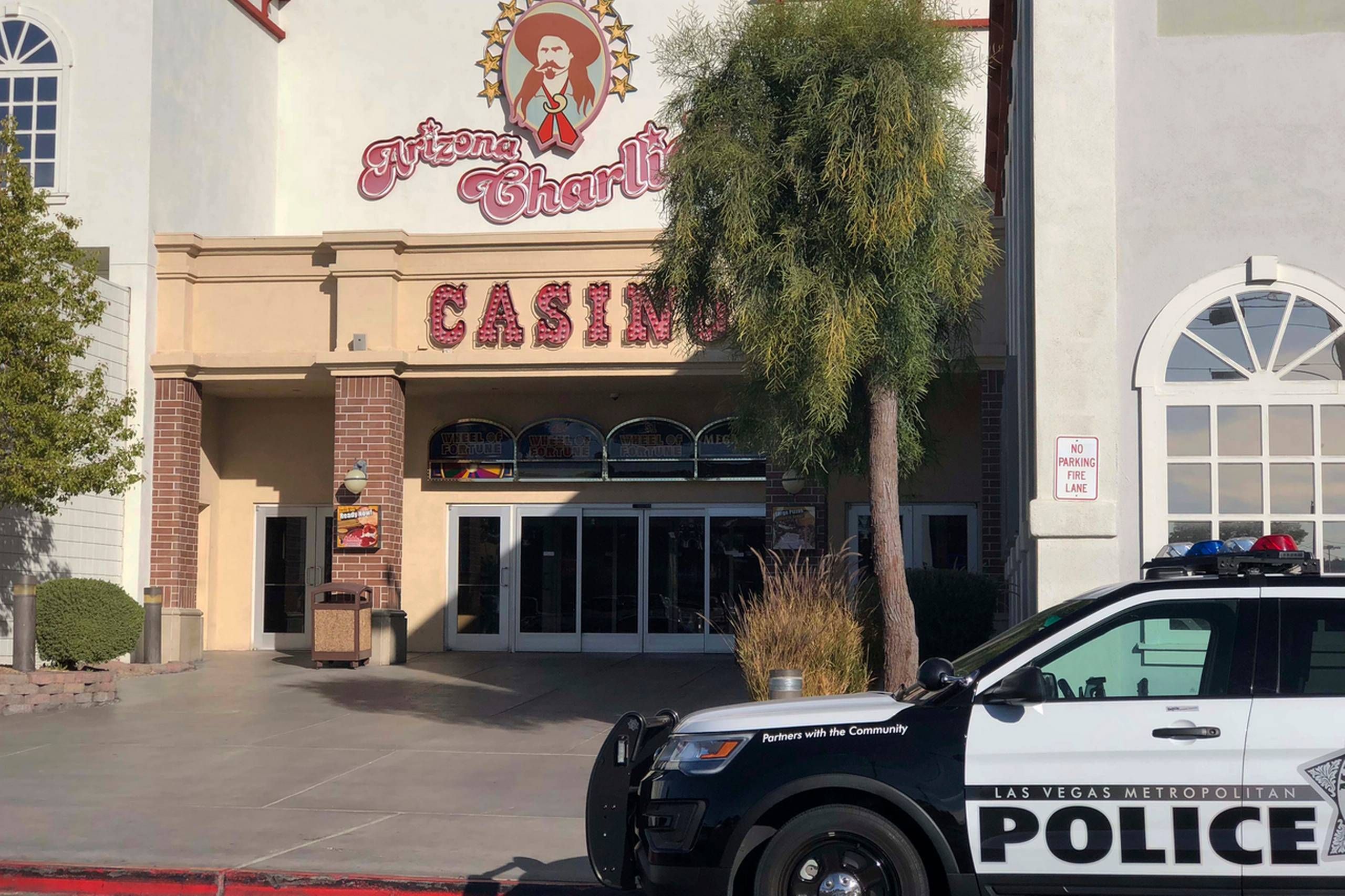tøj lommelygter Beskrivende Mand dræbte to sikkerhedsvagter på et hotelværelse i Las Vegas