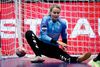 Danmarks Sandra Toft er med en redningsprocent på 37 den fjerdebedste målmand ved EM indtil nu. Foto: Jens Dresling