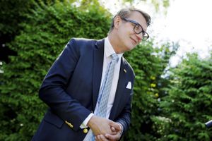 Fungerende forsvarsminister Troels Lund Poulsen har bedt om en redegørelse i sag om israelske våbenindkøb.