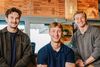Rasmus Fischer (tv.), Karl Moth og Karl Emil Halkjær har banket en god forretning op fra ingenting. Foto: Lighthouse Burgers