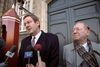 Statsminister Poul Nyrup Rasmussen præsenterer sin nye indenrigsminister, tidligere Aarhus-borgmester Thorkild Simonsen.