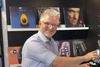 Claus Hvass, der har butik i Hinnerup, lægger vægt på, at jo flere borgere, der bliver i byerne, jo flere penge lægges der lokalt. Foto: Michael Wulff.