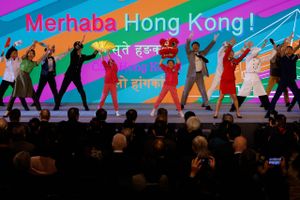Hongkong vil uddele 500.000 gratis flybilletter for at få gang i turismen efter tre år med coronavirus.